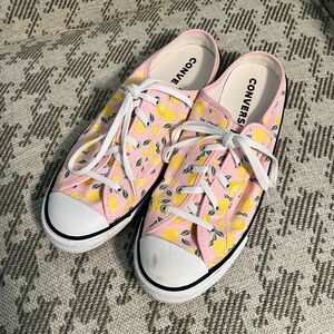 Lemon print low-rise Converse